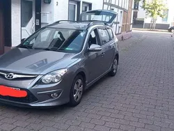Grau Gebraucht 2012 Hyundai i30 Classic Kombi | 4.999 € (Fairer Preis)