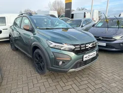Grün Gebraucht 2024 Dacia Sandero Extreme Kleinwagen | 20.299 € (Guter Preis)