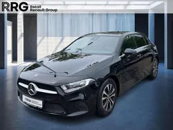 Kosmosschwarz Gebraucht 2022 Mercedes A180 Style Limousine | 27.490 € (Fairer Preis)