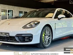 Grau Gebraucht 2021 Porsche Panamera 4S Limousine | 78.750 €
