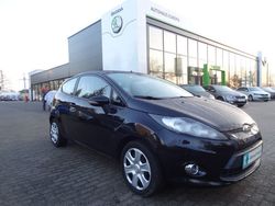 Schwarz metallic Gebraucht 2012 Ford Fiesta Champions Edition Kleinwagen | 7.450 € (Teuer)