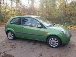Grün Gebraucht 2008 Ford Fiesta Ghia Kleinwagen | 1.600 € (Fairer Preis)