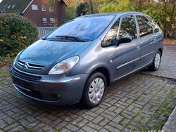 Silber Gebraucht 2006 Citroën Xsara Picasso Exclusive Van / Kleinbus | 2.200 € (Fairer Preis)