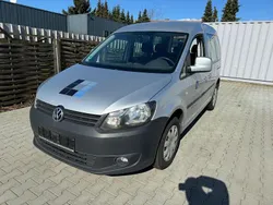 Silber Gebraucht 2011 VW Caddy Trendline Van / Kleinbus | 4.800 € (Etwas zu teuer)