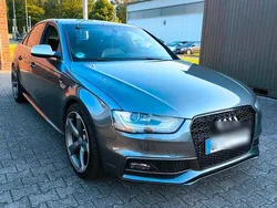 Grau Gebraucht 2012 Audi A4 S-Line Limousine | 8.500 € (Guter Preis)