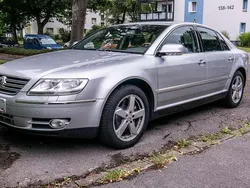 Silber Gebraucht 2004 VW Phaeton Limousine | 6.950 € (Teuer)