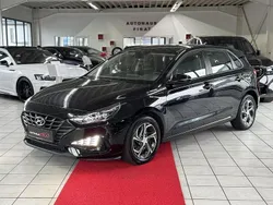 Schwarz Gebraucht 2023 Hyundai i30 Select Limousine | 16.849 € (Etwas zu teuer)