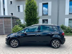 Schwarz Gebraucht 2018 VW Golf Sportsvan Join Van / Kleinbus | 12.500 € (Superpreis)
