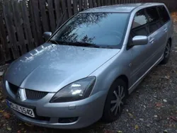 Silber Gebraucht 2004 Mitsubishi Lancer Kombi | 1.780 € (Fairer Preis)