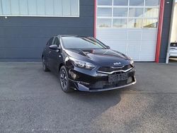 Yuka steel gray metalic / nedostupné pre gtline Neu 2025 Kia Ceed Silver Kleinwagen | 22.490 € (Fairer Preis)