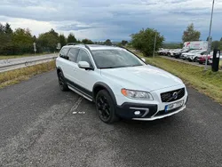 Weiß Gebraucht 2013 Volvo XC70 Summum SUV | 16.500 €