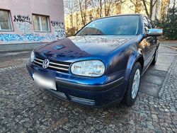 Blau Gebraucht 2001 VW Golf IV Kleinwagen | 1.399 € (Guter Preis)