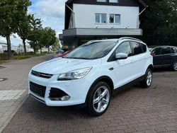 Weiß Gebraucht 2016 Ford Kuga Titanium SUV | 12.950 € (Guter Preis)