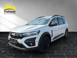 Weiß Gebraucht 2023 Dacia Jogger Extreme Limousine | 18.100 € (Guter Preis)