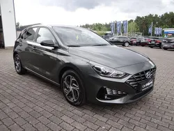 Grau Gebraucht 2021 Hyundai i30 Edition 30 Limousine | 15.690 € (Superpreis)