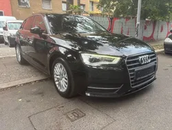 Schwarz Gebraucht 2015 Audi A3 Sportback Ambiente Limousine | 7.999 € (Guter Preis)