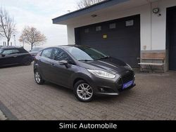 Grau Gebraucht 2016 Ford Fiesta Titanium Limousine | 6.999 € (Guter Preis)