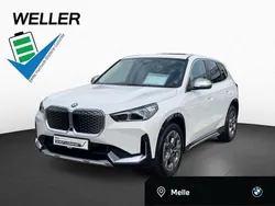 Alpinweiss iii (weiß) Gebraucht 2024 BMW iX1 Comfort Edition SUV | 42.950 € (Superpreis)