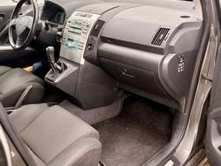Grau Gebraucht 2005 Toyota Corolla Verso Sol Van / Kleinbus | 3.490 € (Fairer Preis)