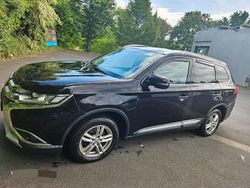 Schwarz Gebraucht 2015 Mitsubishi Outlander SUV | 10.800 €