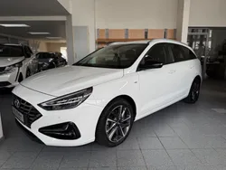 Weiß Gebraucht 2021 Hyundai i30 Edition 30 Kombi | 16.950 € (Fairer Preis)
