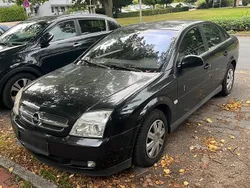 Schwarz Gebraucht 2005 Opel Vectra Limousine | 799 € (Superpreis)