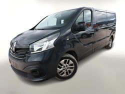 Grau comet metallic Gebraucht 2018 Renault Trafic Van | 28.951 €