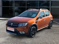 Orange Gebraucht 2017 Dacia Sandero Celebration Kleinwagen | 10.490 € (Fairer Preis)