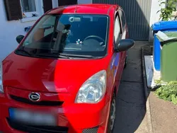 Rot Gebraucht 2009 Daihatsu Charade Kleinwagen | 4.000 €