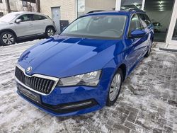 Blau Gebraucht 2019 Skoda Superb Ambition Kombi | 13.999 € (Superpreis)