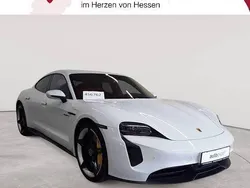 Carraraweiß metallic Gebraucht 2022 Porsche Taycan GTS Limousine | 74.190 € (Superpreis)
