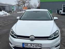 Weiß Gebraucht 2018 VW Golf Highline Limousine | 12.500 € (Guter Preis)