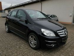 Schwarz Gebraucht 2011 Mercedes B200 Van / Kleinbus | 4.800 € (Guter Preis)