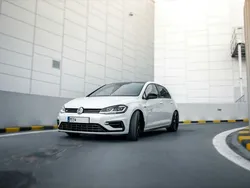 Orange Gebraucht 2015 VW Golf VII Limousine | 616.804 €