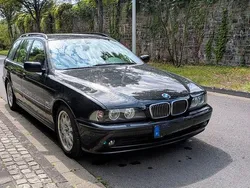 Schwarz Gebraucht 2003 BMW 540 Lifestyle Kombi | 13.899 € (Fairer Preis)