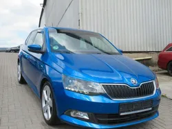 Blau Gebraucht 2018 Skoda Fabia Clever Limousine | 10.890 € (Guter Preis)
