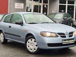 Blau Gebraucht 2004 Nissan Almera Visia Limousine | 650 € (Fairer Preis)