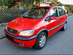 Rot Gebraucht 2000 Opel Zafira Van / Kleinbus | 6.850 €