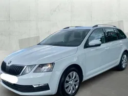 Weiß Gebraucht 2019 Skoda Octavia Kombi | 15.500 € (Fairer Preis)