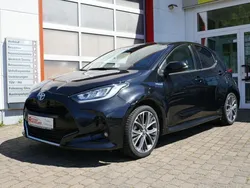 Mysticschwarz mica Gebraucht 2020 Toyota Yaris Hybrid Elegant Limousine | 22.900 € (Teuer)