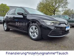 Schwarz Gebraucht 2020 VW Golf VIII Life Limousine | 18.450 € (Fairer Preis)