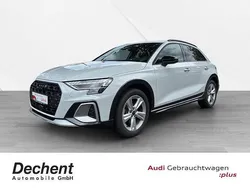 Gletscherweiß metallic Gebraucht 2024 Audi A3 Ambiente | 39.990 €