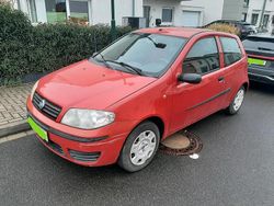 Rot Gebraucht 2005 Fiat Punto Kleinwagen | 950 €