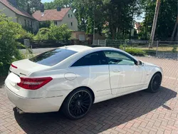 Weiß Gebraucht 2011 Mercedes E200 Avantgarde Coupé | 11.900 € (Superpreis)