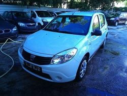 Weiß Gebraucht 2009 Dacia Sandero Ambiance Kleinwagen | 750 € (Guter Preis)