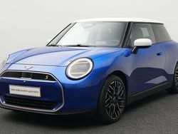 Blau Gebraucht 2023 Mini Cooper SE Favoured Kleinwagen | 33.395 € (Etwas zu teuer)