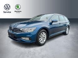 Aquamarinblau Gebraucht 2023 VW Passat Business Kombi | 26.770 € (Guter Preis)
