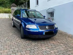 Blau Gebraucht 2002 VW Passat Highline Kombi | 1.700 € (Fairer Preis)