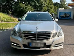 Silber Gebraucht 2011 Mercedes E250 Kombi | 12.100 € (Fairer Preis)