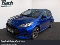 Blau Neu 2025 Toyota Yaris Hybrid Comfort Limousine | 26.640 € (Fairer Preis)